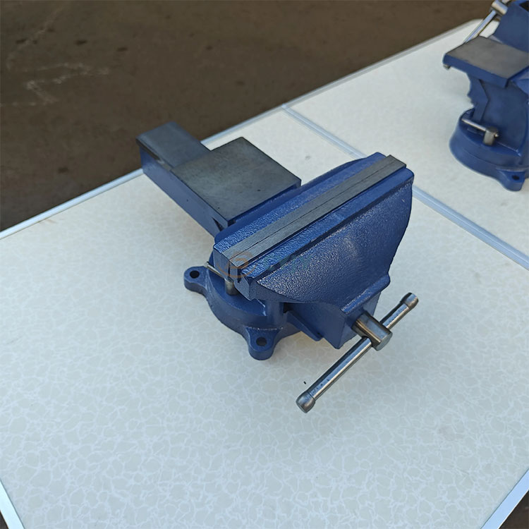 Vertical Bench Vise