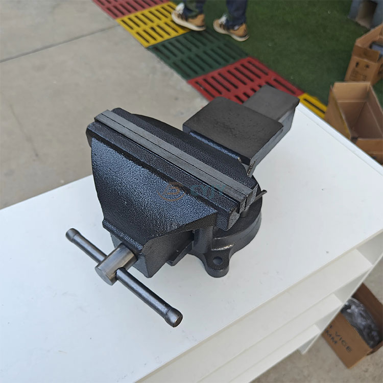 Deluxe Bench Vise