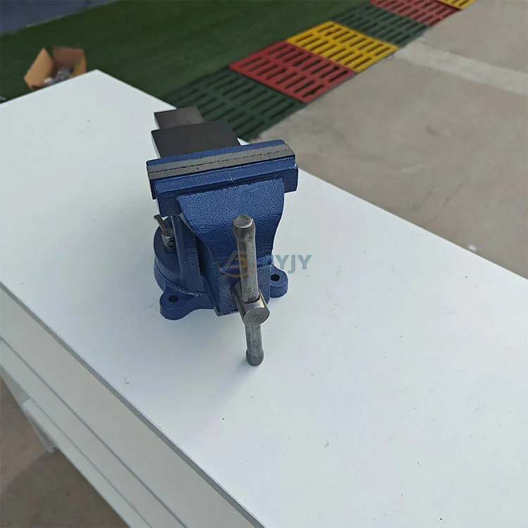 Sturdy Bench Vise