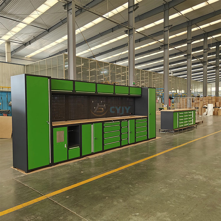 Auto Garage Cabinet
