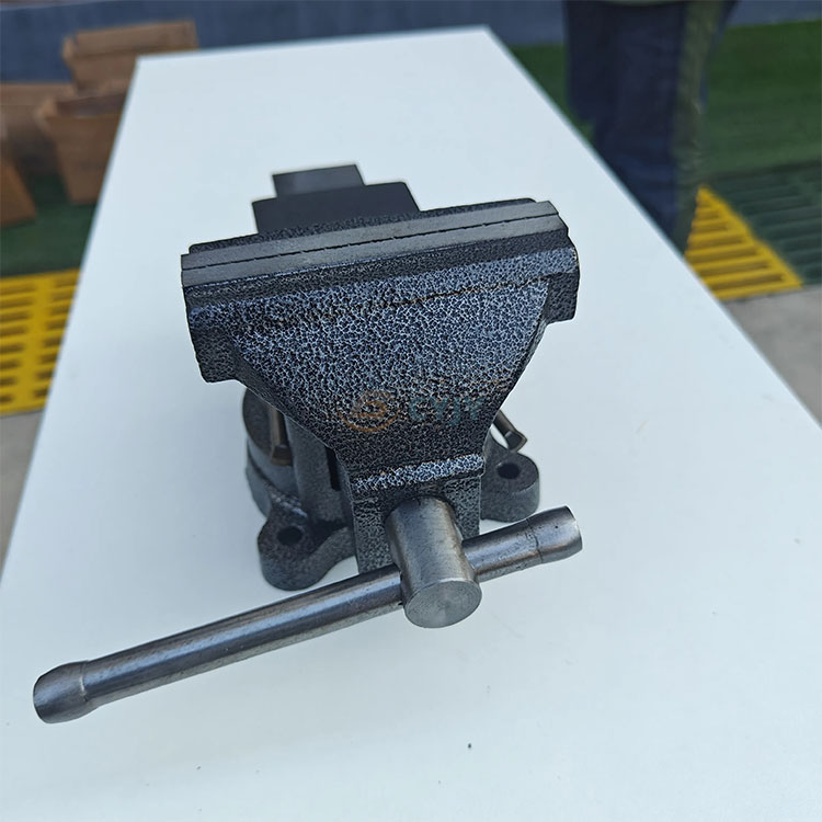 Deluxe Bench Vise