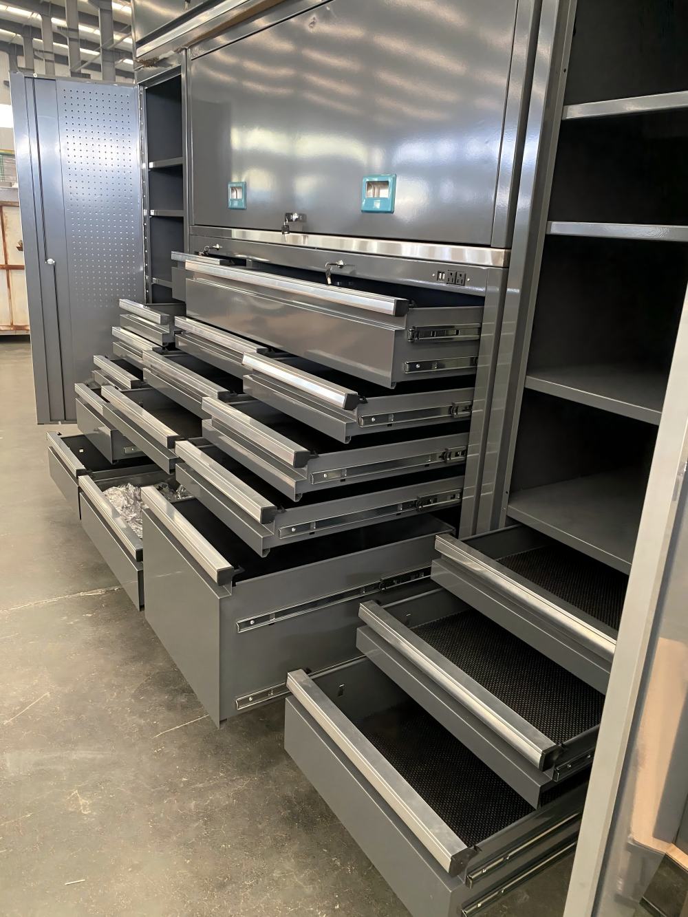 New Design Garage Cabinets