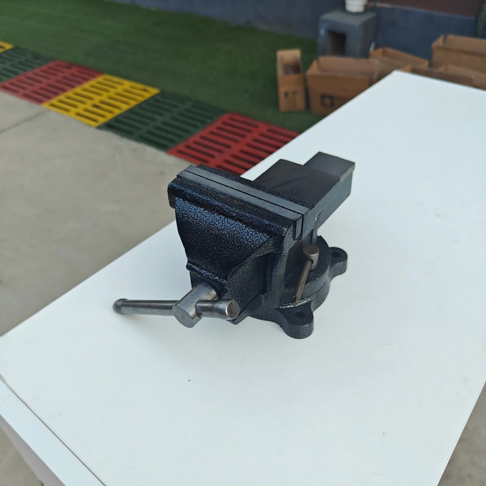 360° Cast Steel Bench Vise
