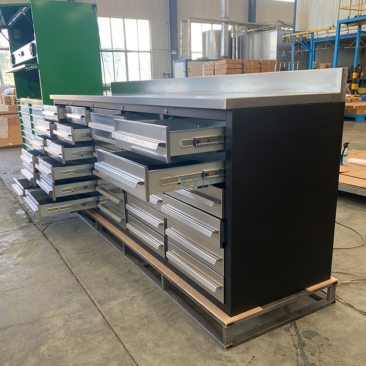 30-drawer Workshop Workbench