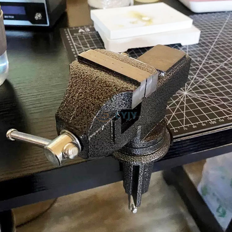 French Bench Vise
