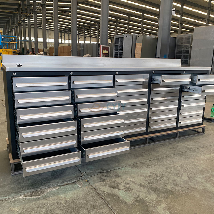 30-drawer Workshop Workbench